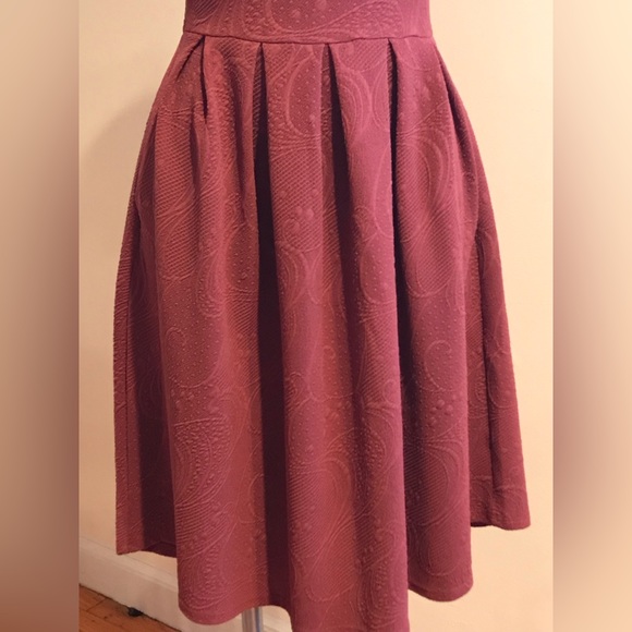 LuLa Roe Red Fit And Flare Short Sleeves Dress Size XS Embroidered Swirl Designs - Picture 6 of 12